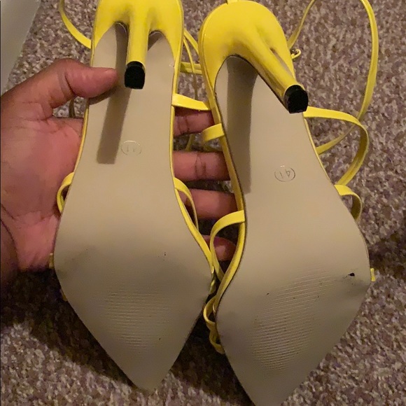 Heels - Picture 4 of 4